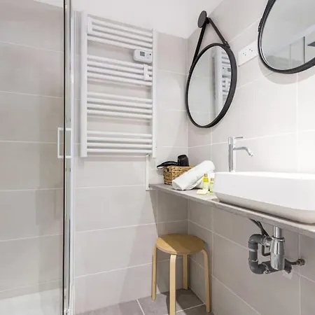 Grosso 4 - With Balcony - Near The Sea Ницца