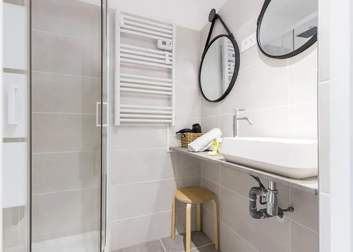 Grosso 4 - With Balcony - Near The Sea 아파트