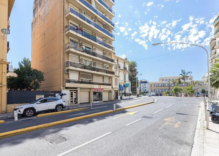 아파트 Grosso 4 - With Balcony - Near The Sea