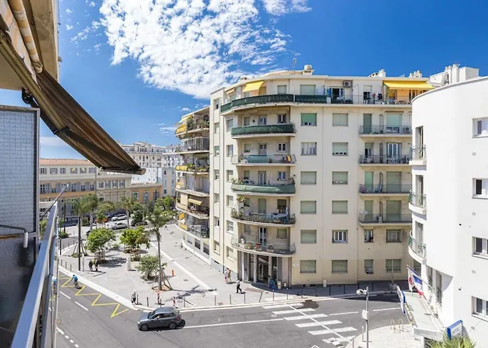 Grosso 4 - With Balcony - Near The Sea 아파트 니스